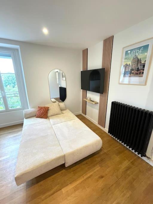 Appartement Calme Et Cosy Proche Centre Vue Chateau Vitré Eksteriør billede