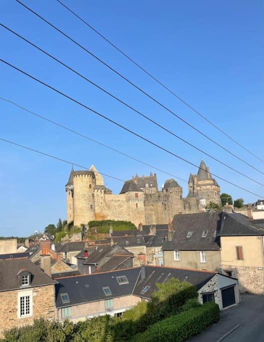 Appartement Calme Et Cosy Proche Centre Vue Chateau Vitré Eksteriør billede