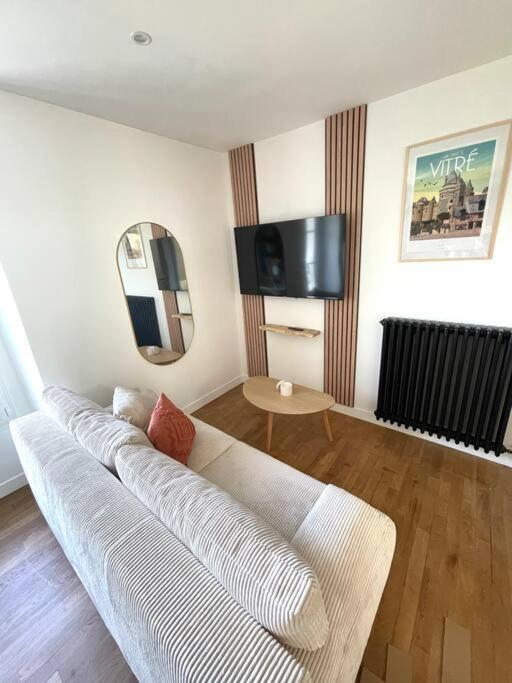Appartement Calme Et Cosy Proche Centre Vue Chateau Vitré Eksteriør billede